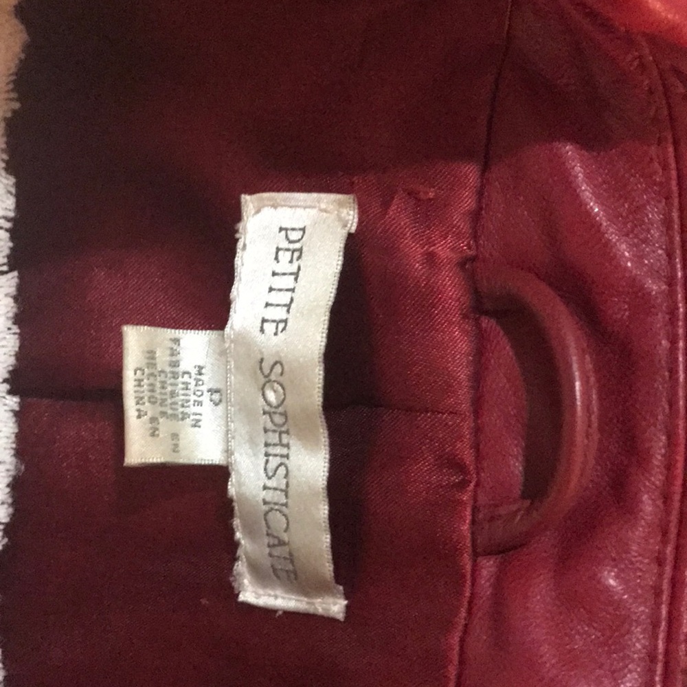 Red leather jacket - Picture 2 of 5